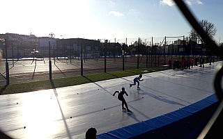 Tor dla łyżwiarzy i klub dla piłkarzy. Elbląg stawia na sport Tor dla łyżwiarzy i klub dla piłkarzy. Elbląg stawia na sport